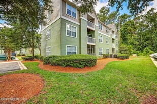 7701 Timberlin Park Blvd in Jacksonville, FL - Building Photo