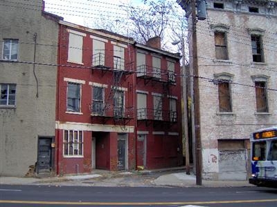 1918 Vine St in Cincinnati, OH - Building Photo