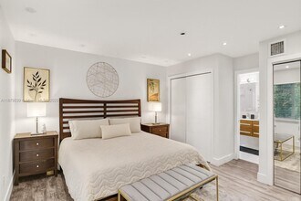 1273 NE 92nd St in Miami Shores, FL - Building Photo - Building Photo