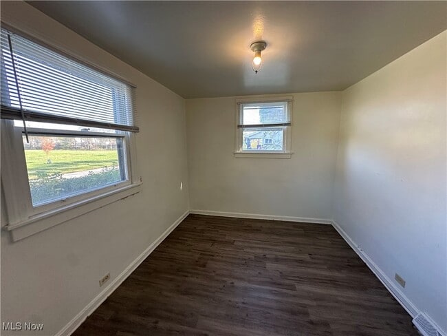 property at 288 Dickey Ave NW