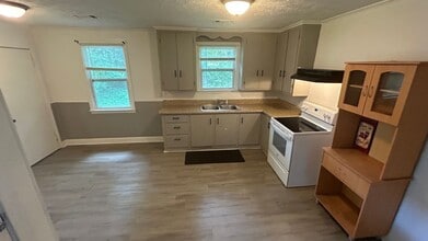 619 Hibner St in Tupelo, MS - Building Photo - Building Photo