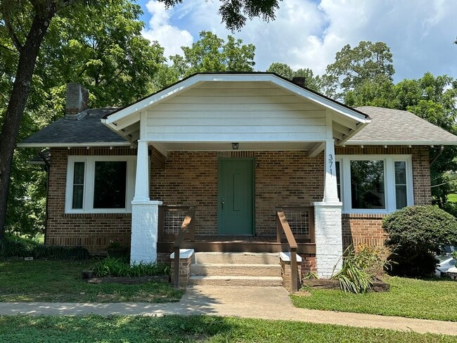 371 Old Hendersonville Highway, Unit A in Brevard, NC - Building Photo - Building Photo