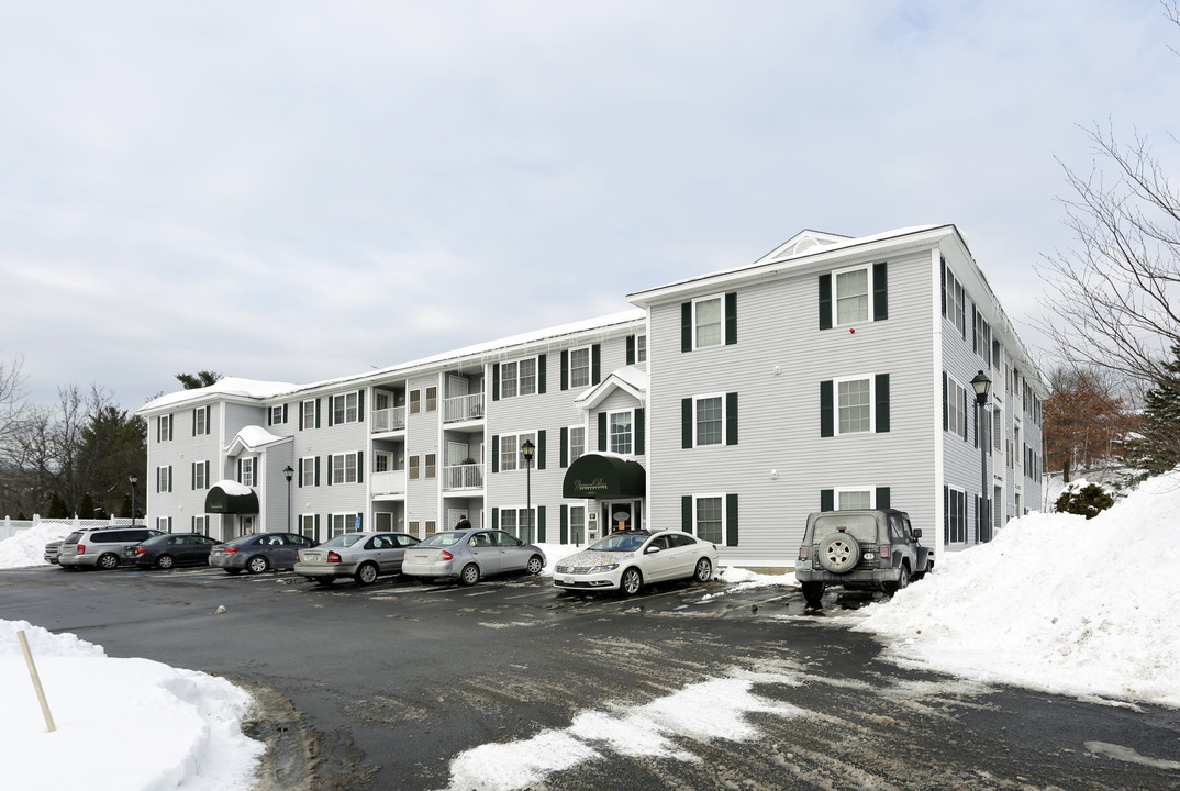 Jefferson Place in Manchester, NH - Building Photo