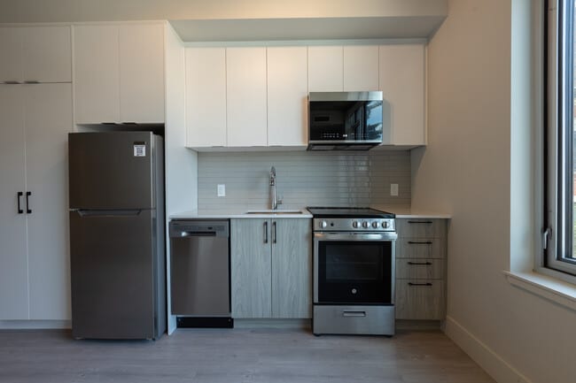 250 Besserer St in Ottawa, ON - Building Photo - Building Photo