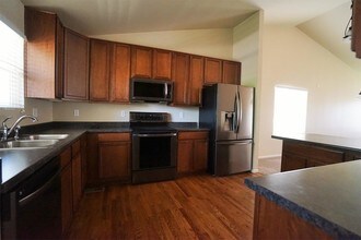 7468 Skyline Way in Longmont, CO - Building Photo - Building Photo