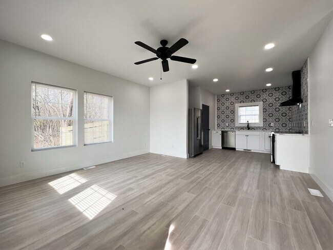 2435 Adams Ave in Knoxville, TN - Building Photo - Building Photo