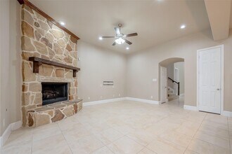 16811 Kilgarth Dr in Richmond, TX - Building Photo - Building Photo