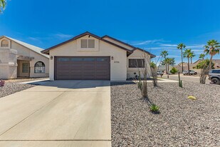 8735 E Moreland St in Scottsdale, AZ - Building Photo