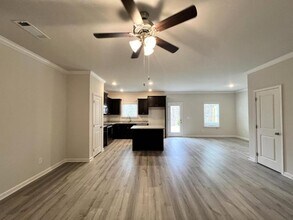 105 Chase Xing in Cornelia, GA - Building Photo - Building Photo