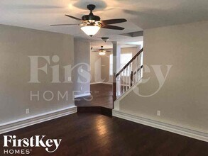 79 Birchfield Ct in Dallas, GA - Foto de edificio - Building Photo