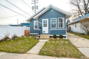 630 Ardmore Dr in Ferndale, MI - Building Photo