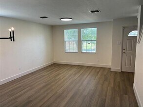 803 Moss Glen Trail in Arlington, TX - Building Photo - Building Photo