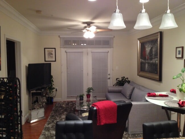 1115 Cameron St, Unit 102 in Alexandria, VA - Building Photo - Building Photo