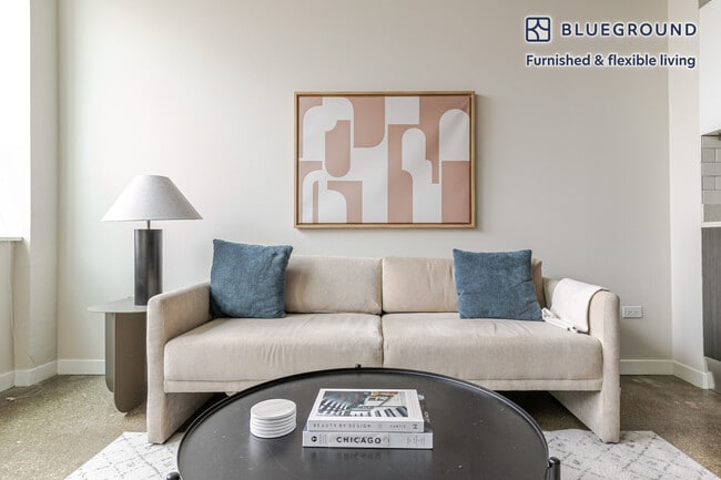 1313 W Randolph St in Chicago, IL - Building Photo - Building Photo