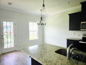 532 Fairview Cir in Hinesville, GA - Building Photo - Building Photo