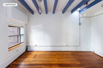 143 W 21st St in New York, NY - Building Photo - Building Photo