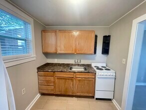 205 Chicago Ave in Valparaiso, FL - Building Photo - Building Photo