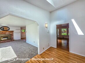 2209 138th Pl SE in Mill Creek, WA - Building Photo - Building Photo