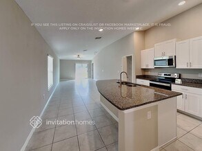 11266 Riley Pines Cir in Gibsonton, FL - Foto de edificio - Building Photo