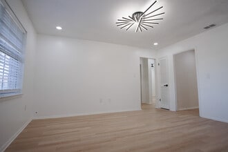 106 Woodhouse Ln in Savannah, GA - Building Photo - Building Photo