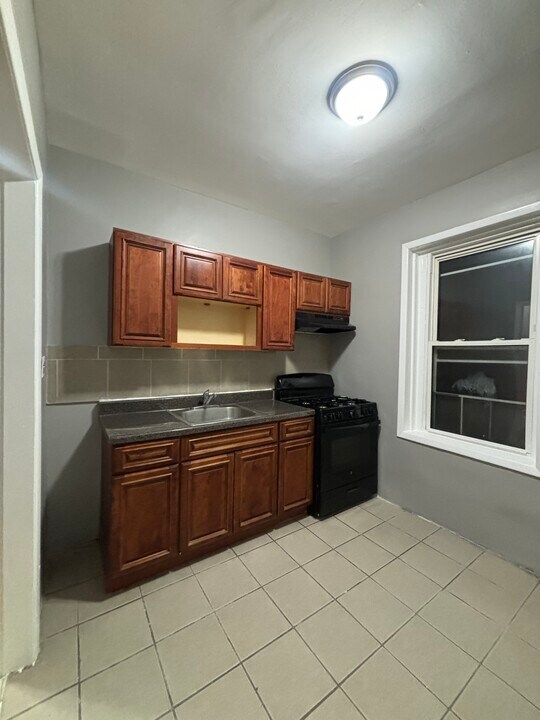 205 Roseville Ave, Unit 22 in Newark, NJ - Foto de edificio