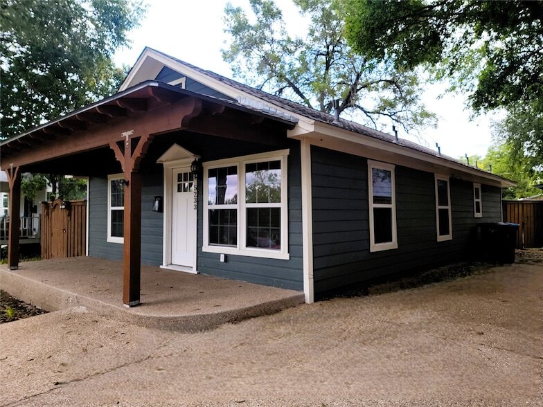 5233 Wellesley Ave in Fort Worth, TX - Building Photo