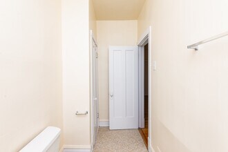 2480 N Lincoln Ave, Unit 3 in Chicago, IL - Building Photo - Building Photo