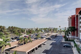 450 Treasure Island Causeway in Treasure Island, FL - Building Photo - Building Photo