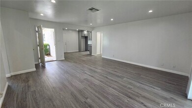 16245 Londelius St in Los Angeles, CA - Building Photo - Building Photo