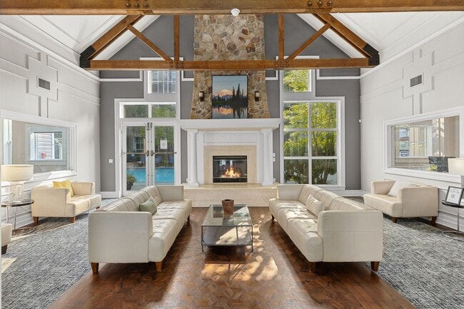 Highgrove in Everett, WA - Building Photo - Building Photo