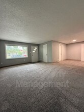 2213 7th Ave N in Great Falls, MT - Foto de edificio - Building Photo