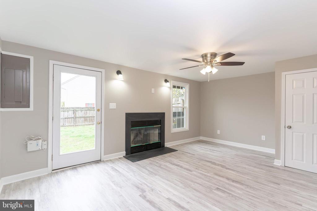 310 Sedgwick Ct in Stafford, VA - Building Photo