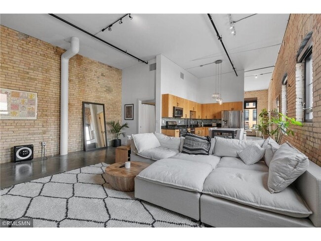 property at 404 N Washington Ave