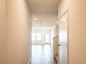 2313 March Hare Trce in Leander, TX - Building Photo - Building Photo