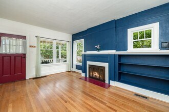 3639 Densmore Ave N in Seattle, WA - Building Photo - Building Photo