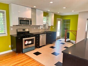 2409 Duncan Dr in Missoula, MT - Building Photo - Building Photo