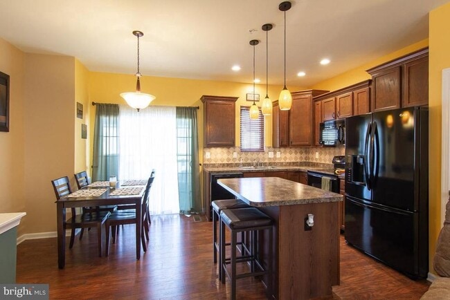 816 Croggan Cres in Glen Burnie, MD - Building Photo - Building Photo