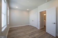 2441 Mutter St photo'