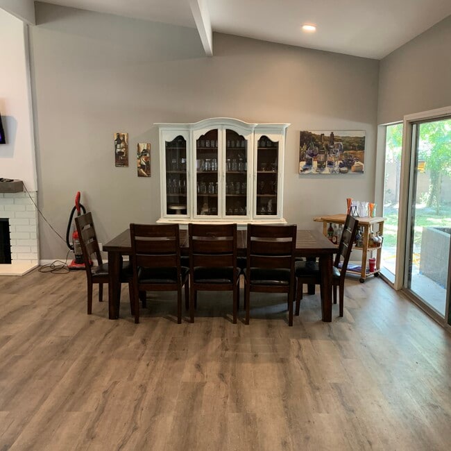 2751 Tigertail Dr in Los Alamitos, CA - Building Photo - Building Photo