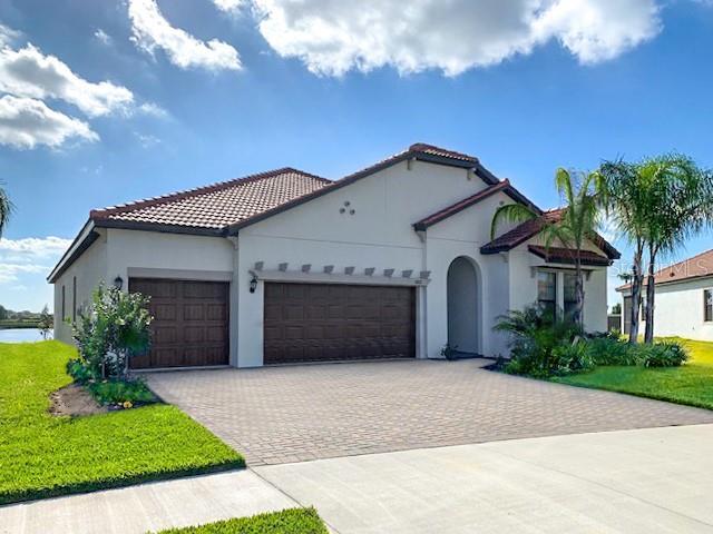 16827 Banner Shell Pl in Wimauma, FL - Building Photo