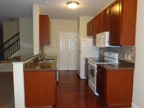 4676 Trumhall Dr in Grove City, OH - Building Photo - Building Photo