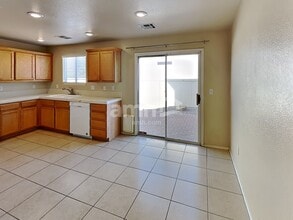 9342 Aventurine Ct in Las Vegas, NV - Building Photo - Building Photo