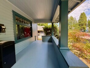 1128 Washington St, Unit #1 in Eugene, OR - Building Photo - Building Photo