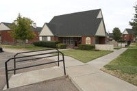 Quail Creek Apartments and Duplexes photo'