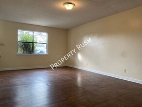 46 Bell Rd in La Fayette, GA - Foto de edificio - Building Photo