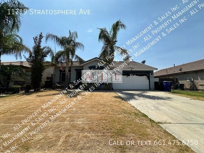 11719 Stratosphere Ave in Bakersfield, CA - Building Photo - Building Photo