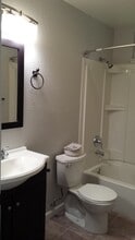 2176 Spanishgate Ct in San Jose, CA - Foto de edificio - Building Photo