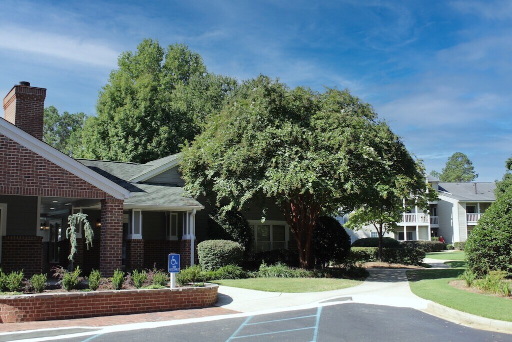 Stillwater at Grandview Cove Simpsonville, SC Apartments
