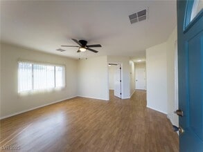 211 Kansas Ave in Henderson, NV - Building Photo - Building Photo