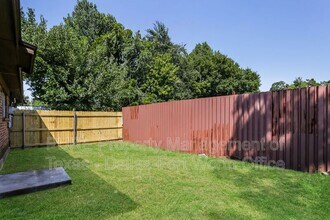 409 Cousins Ln in Arlington, TX - Building Photo - Building Photo